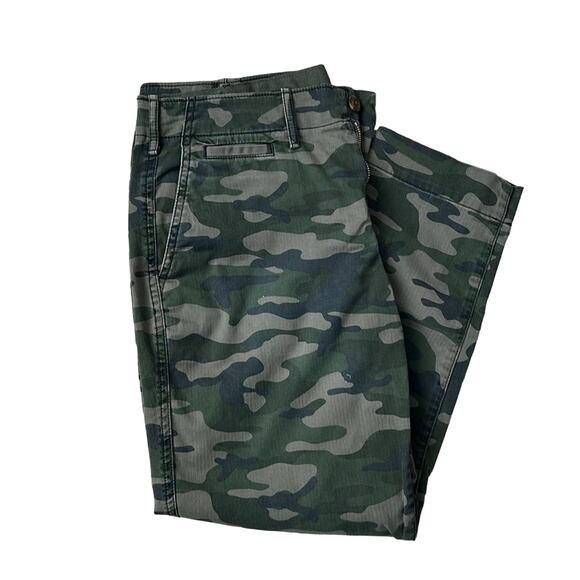 GAP Pants - Gap Camo Straight Leg Womens Chino Pants Streetwear Casual Neutral 6 Petite